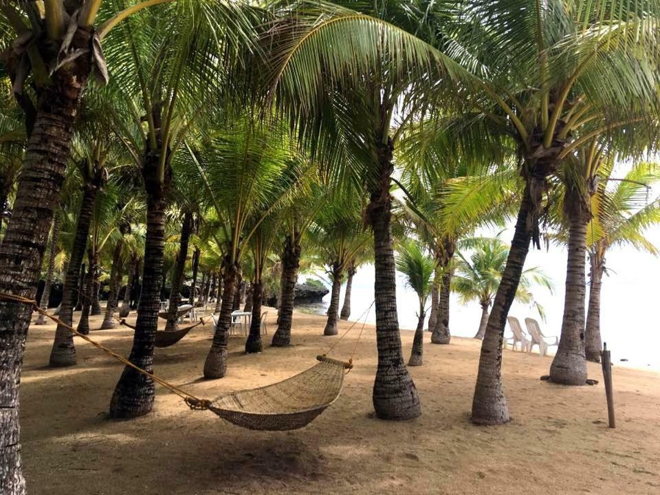 Islandia Beach Resort Siquijor Exterior photo